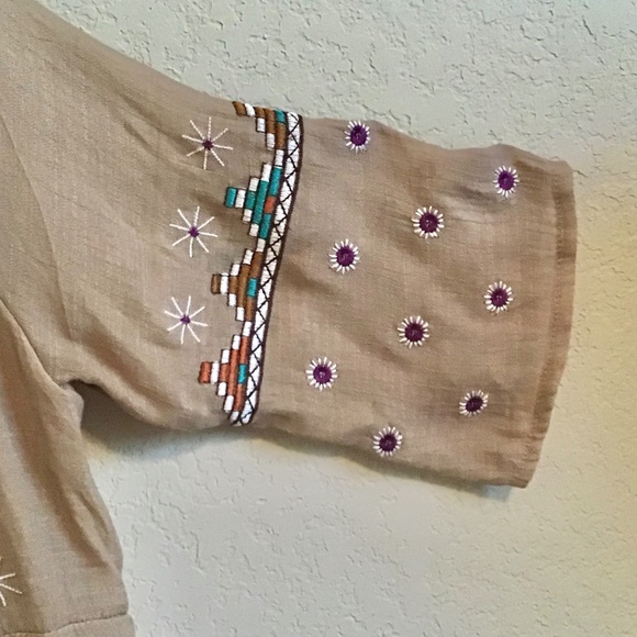 NWOT -Urban Mangoz embroidered boho tunic dress - Picture 4 of 7